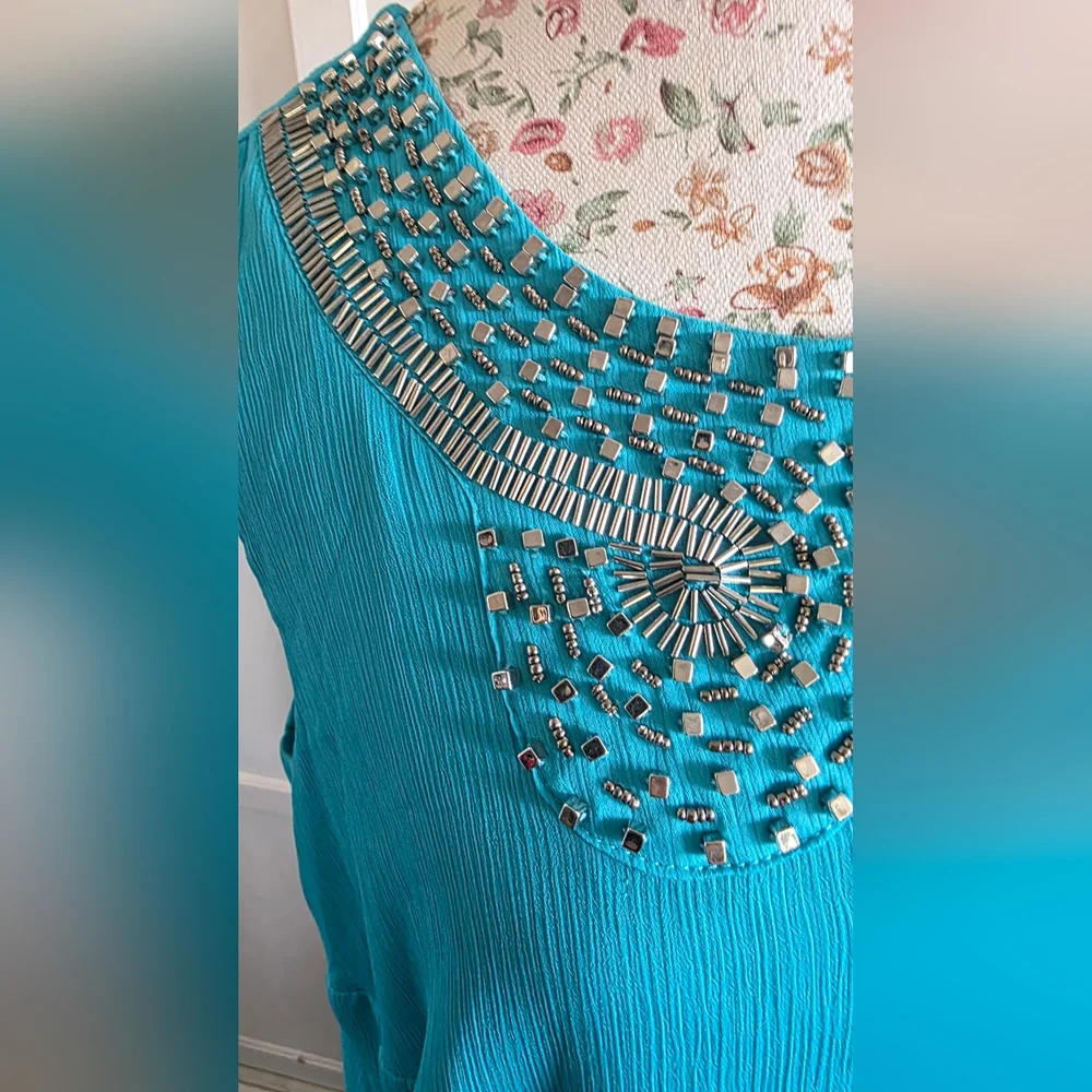 Elegant Turquoise Embellished Dress Size 16W - Picture 2 of 9
